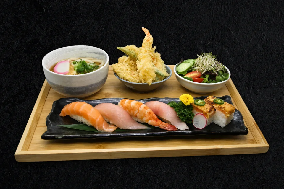 Nigiri & Mini Udon Set